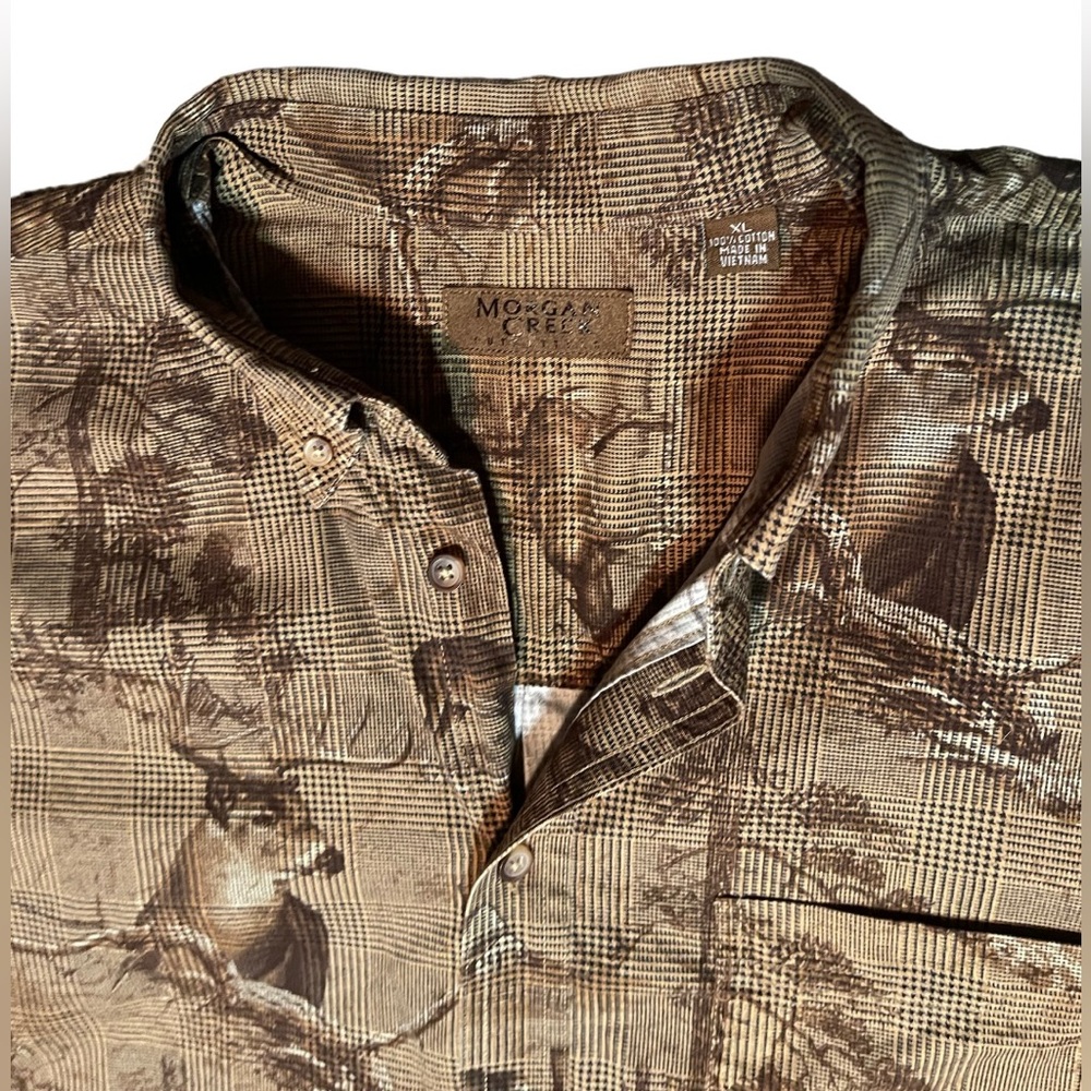 Morgan Creek Outfitters Men's Brown Deer Print Button Up long sleeve shirt - XL